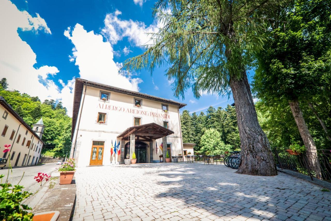 Abetone E Piramidi Resort Buitenkant foto